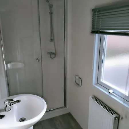 Bj Chalets - De Rug 1 - Vakantiepark Lauwersoog - Luxe Chalet Met Vaatwasser! Vroege Incheck! Exterior photo